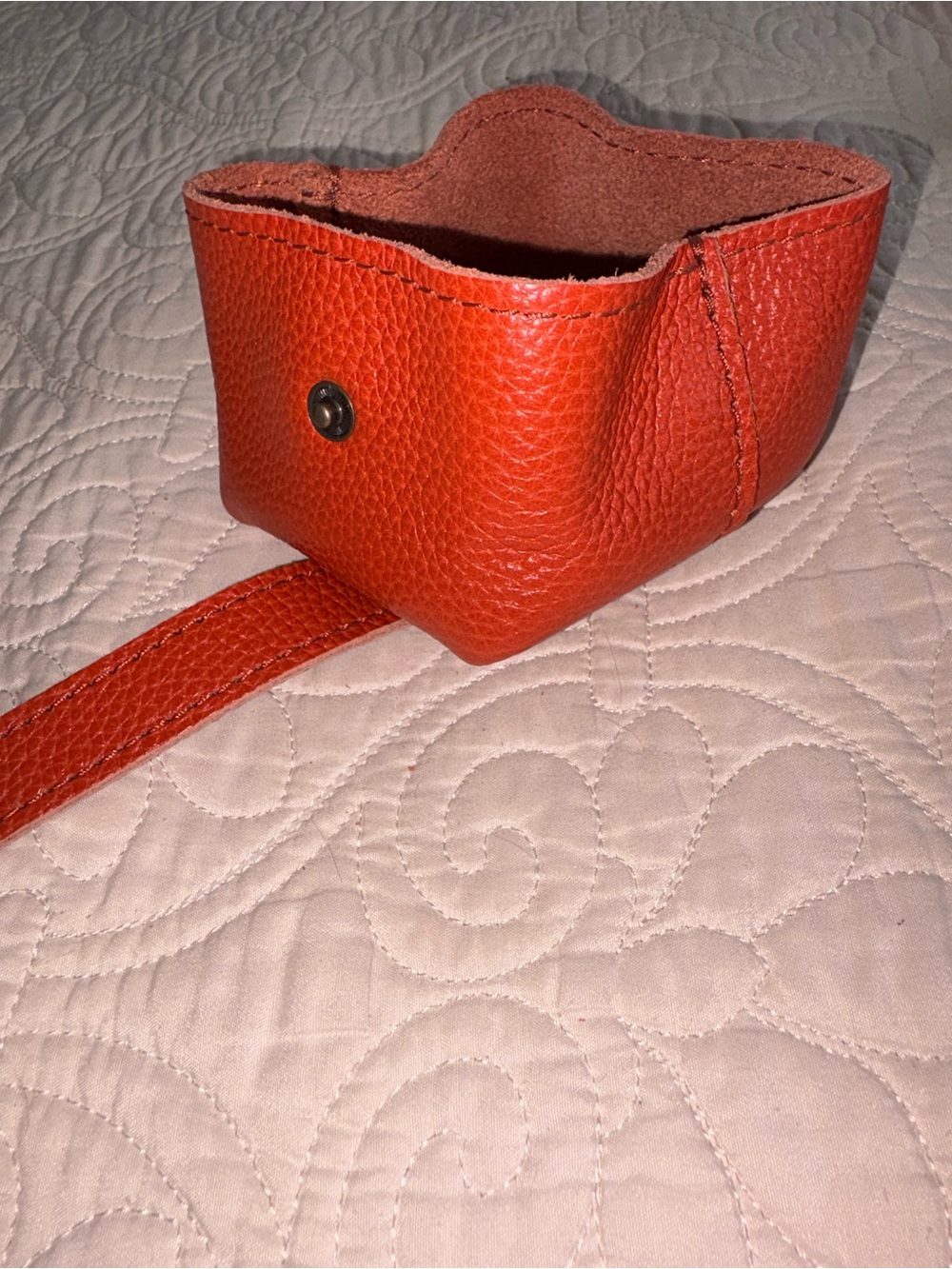 Portland Leather KOI howler pouch - Picture 2 of 6